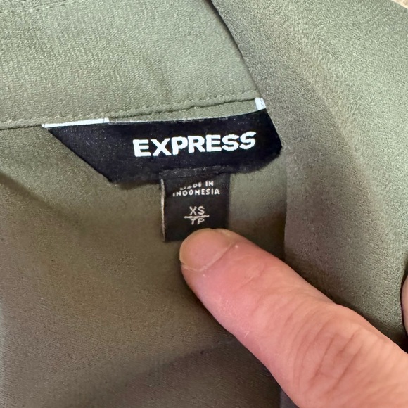 Express Collared Button-Down Tie-Front Top - Picture 7 of 7